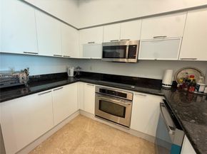 15051 Royal Oaks Ln 2601, North Miami FL 33181