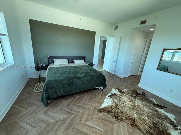 15051 Royal Oaks Ln 2601, North Miami FL 33181