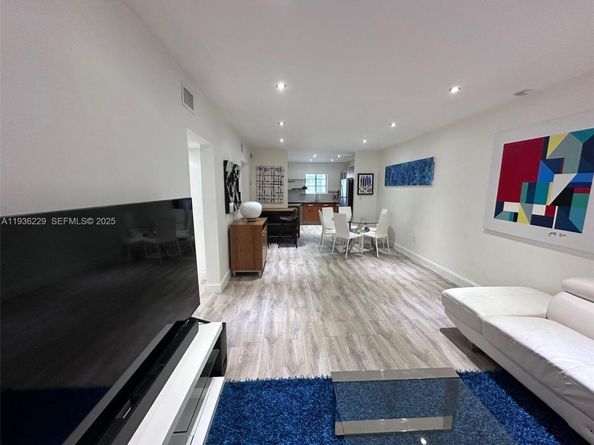 1341 15th St 106, Miami Beach FL 33139