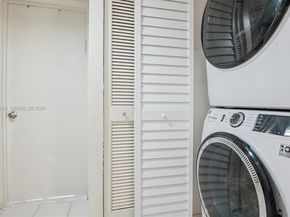 4301 Collins Ave 202, Miami Beach FL 33140