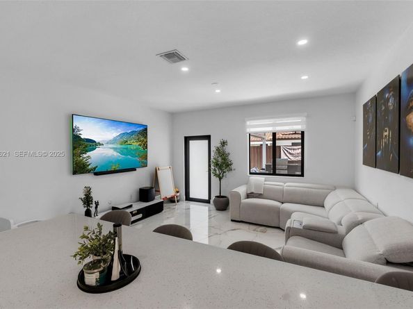 11939 SW 241st Ter, Homestead FL 33032