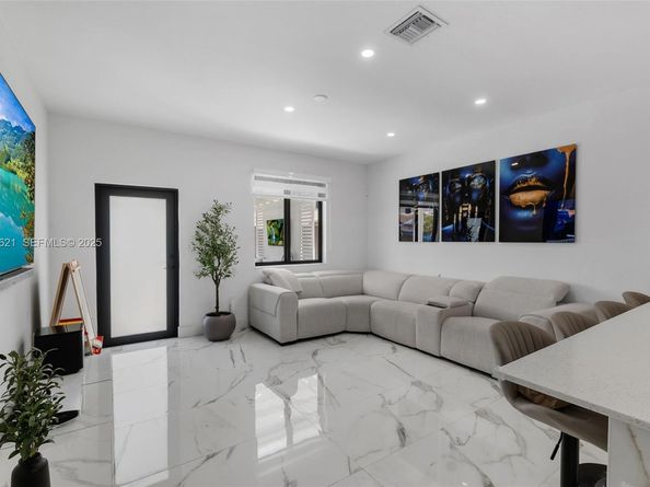 11939 SW 241st Ter, Homestead FL 33032