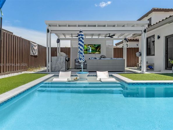 11939 SW 241st Ter, Homestead FL 33032