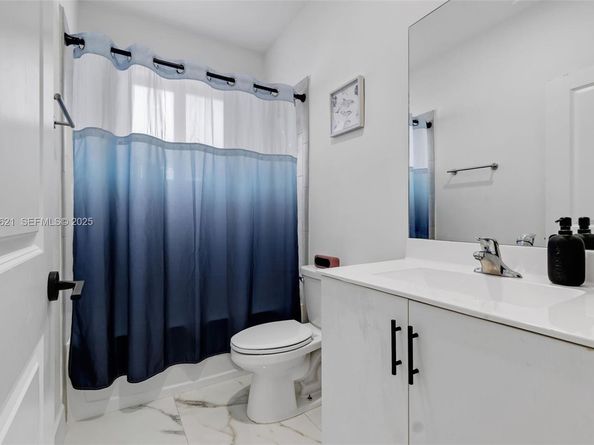 11939 SW 241st Ter, Homestead FL 33032