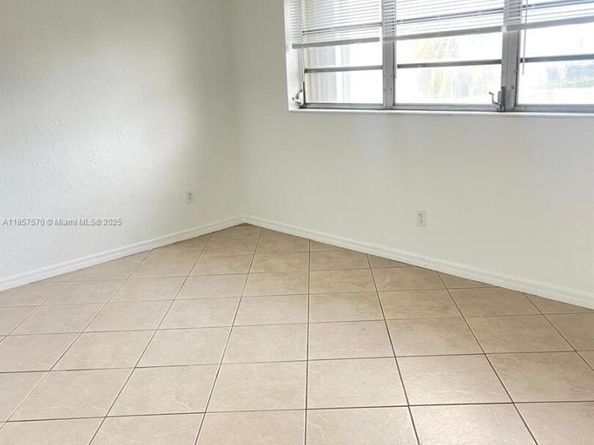 Undisclosed Address #A11857570, Miami FL 33143