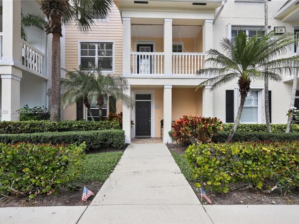 156 Aragon Way 103, Jupiter FL 33458