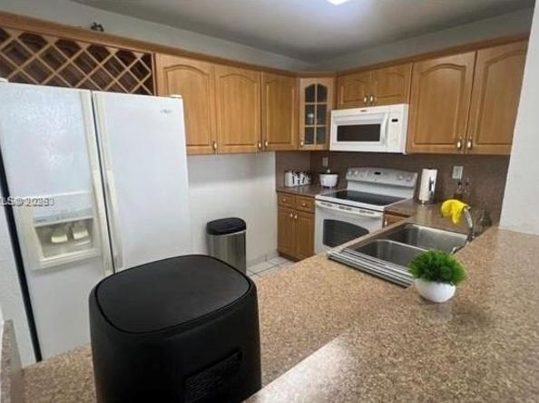 5625 W 20th Ave 404, Hialeah FL 33012