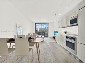 45 SW 9th St 1609, Miami FL 33130