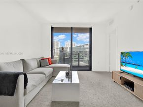 45 SW 9th St 1609, Miami FL 33130