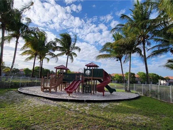 8297 SW 25th Ct 101, Miramar FL 33025