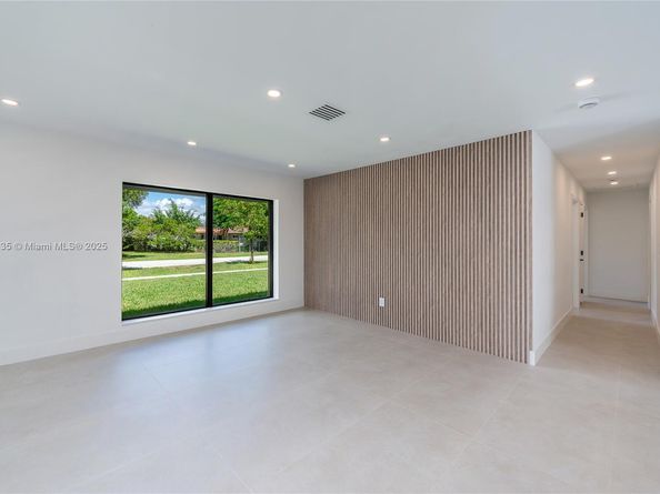 9230 SW 183rd Ter, Palmetto Bay FL 33157