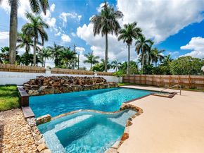 9230 SW 183rd Ter, Palmetto Bay FL 33157