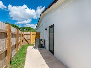 9230 SW 183rd Ter, Palmetto Bay FL 33157