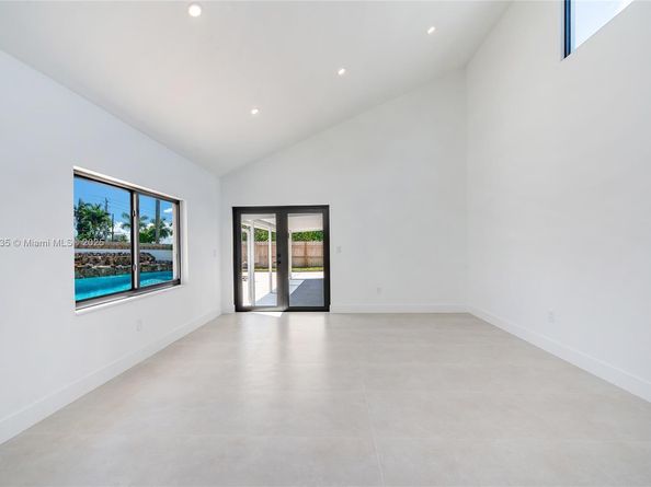 9230 SW 183rd Ter, Palmetto Bay FL 33157