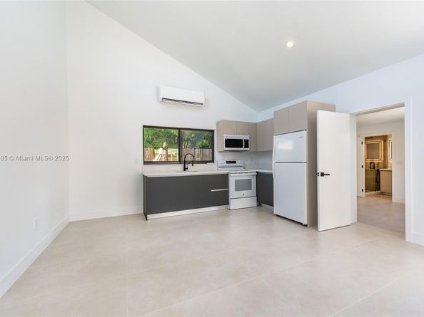 9230 SW 183rd Ter, Palmetto Bay FL 33157