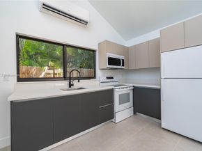 9230 SW 183rd Ter, Palmetto Bay FL 33157