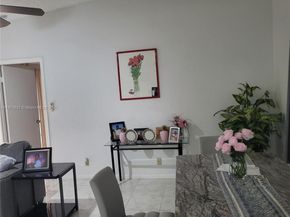 33 Meadows Dr, Boynton Beach FL 33436