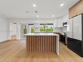 4440 NW 19th Ave, Oakland Park FL 33309