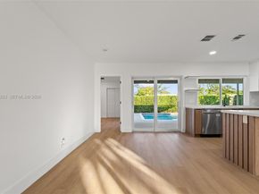 4440 NW 19th Ave, Oakland Park FL 33309