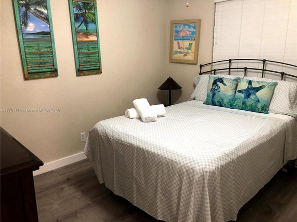 1660 NE 25th Ave, Pompano Beach FL 33062