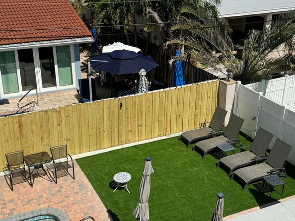 1660 NE 25th Ave, Pompano Beach FL 33062