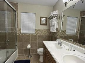 1660 NE 25th Ave, Pompano Beach FL 33062