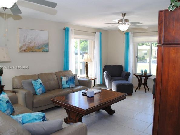 1660 NE 25th Ave, Pompano Beach FL 33062