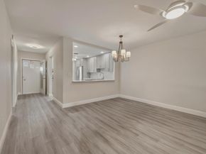 5800 W Fernley Dr W 9, West Palm Beach FL 33415