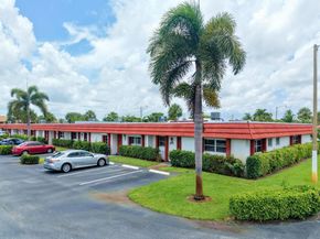 5800 W Fernley Dr W 9, West Palm Beach FL 33415