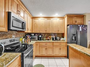 2350 E Lake Miramar Cir, Miramar FL 33025