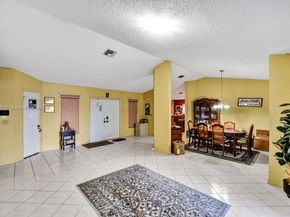 2350 E Lake Miramar Cir, Miramar FL 33025