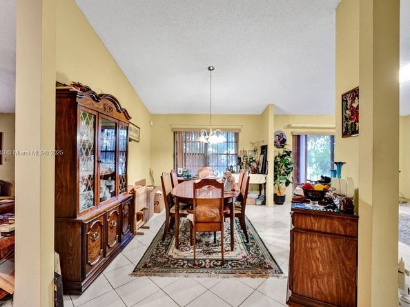 2350 E Lake Miramar Cir, Miramar FL 33025