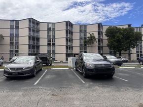 7075 NW 186th St C409, Hialeah FL 33015