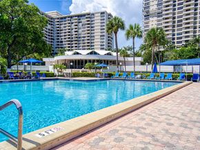 2500 Parkview Dr 911, Hallandale Beach FL 33009