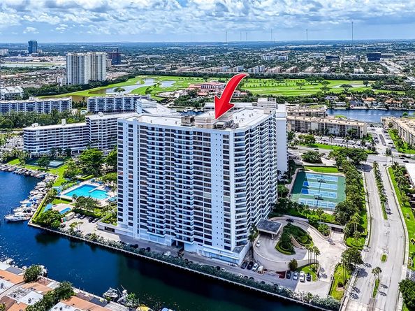 2500 Parkview Dr 911, Hallandale Beach FL 33009