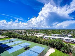 2500 Parkview Dr 911, Hallandale Beach FL 33009