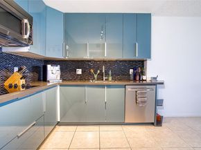 2500 Parkview Dr 911, Hallandale Beach FL 33009
