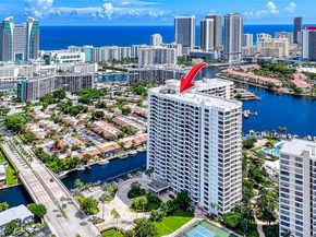 2500 Parkview Dr 911, Hallandale Beach FL 33009