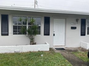 2709 NW 54th St, Tamarac FL 33309