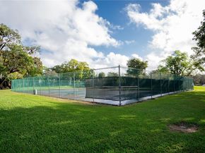 16400 Golf Club Rd 305, Weston FL 33326