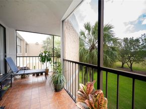 16400 Golf Club Rd 305, Weston FL 33326