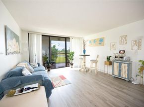 16400 Golf Club Rd 305, Weston FL 33326