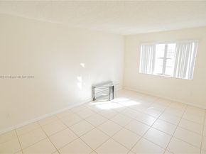 13685 NE 10th Ave 209, North Miami FL 33161