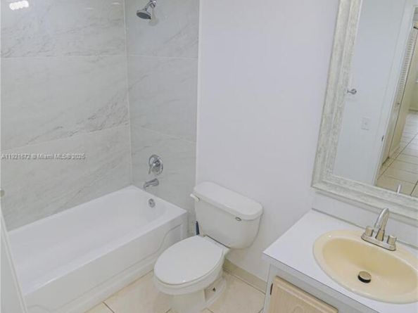 13685 NE 10th Ave 209, North Miami FL 33161