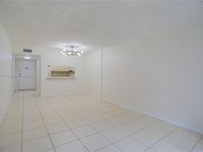 13685 NE 10th Ave 209, North Miami FL 33161