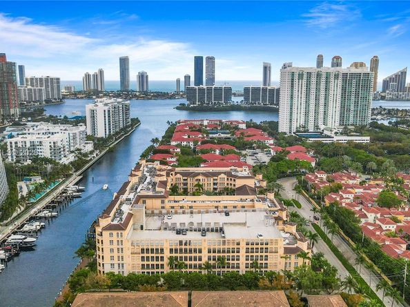 3001 NE 185th St 716, Aventura FL 33180
