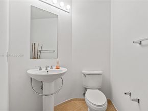 3001 NE 185th St 716, Aventura FL 33180