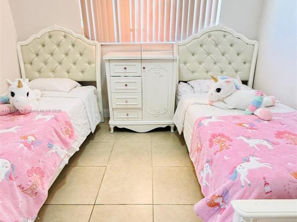 411 SW 10th Terrace, Hallandale Beach FL 33009