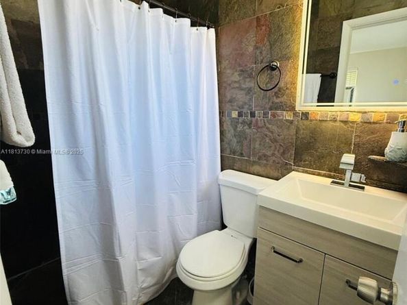 411 SW 10th Terrace, Hallandale Beach FL 33009
