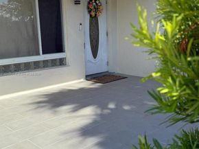 411 SW 10th Terrace, Hallandale Beach FL 33009